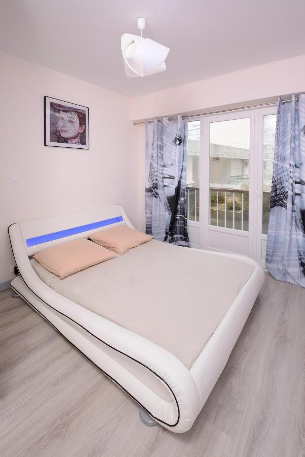 Appartement 2 chambres Angers Centre de Congrès Esterno foto